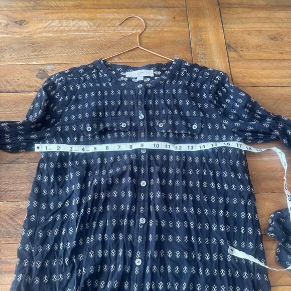 Loft navy blue button up blouse with pockets on front size small - Picture 5 of 5